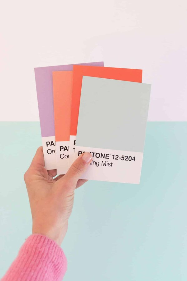 What's the Best Way to Incorporate Pantone's Color of the Year Into a Capsule Wardrobe?